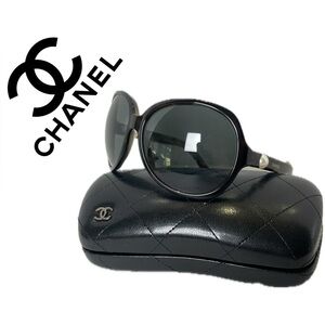 CHANEL COLLECTION PERLE SUNGLASSES
MADE IN ITALY POLARIZED 
LIMITED EDITION